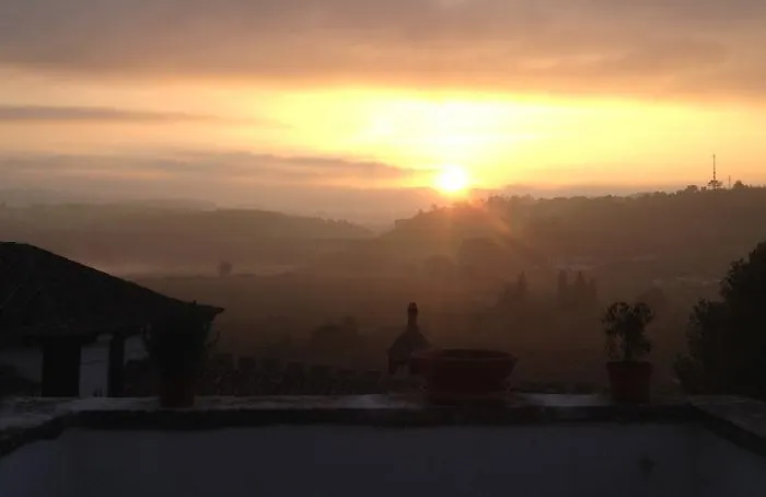 Torre De Maneys 3* Óbidos